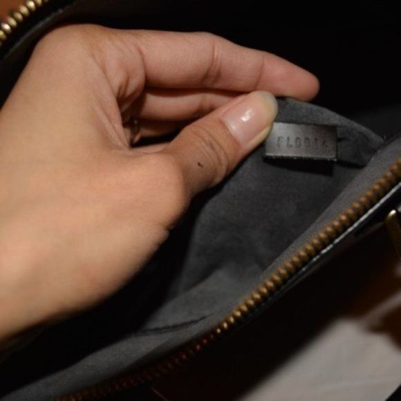 Louis Vuitton Alma Epi Black Satchel - Picture 14 of 16